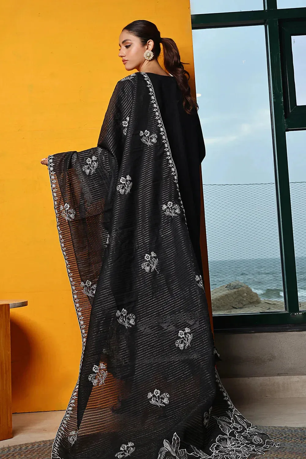 3PC Embroidered Unstitched Lawn Suit KOE-2573
