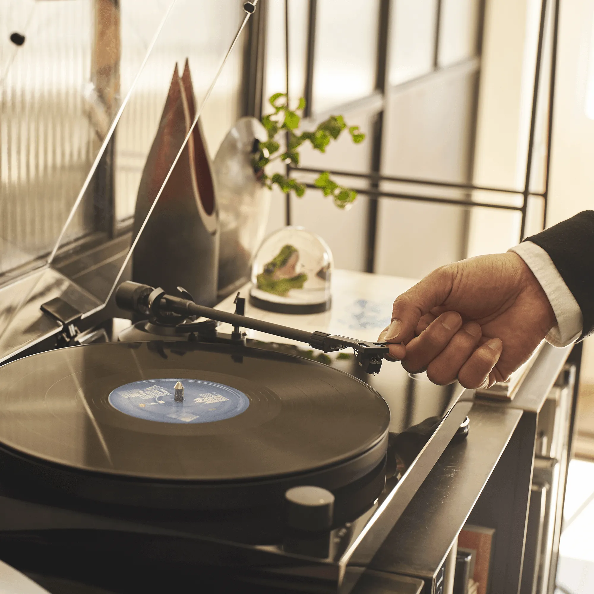 Audio Technica Fully Manual Belt-Drive Turntable - Piano Black | ATLPW50PB