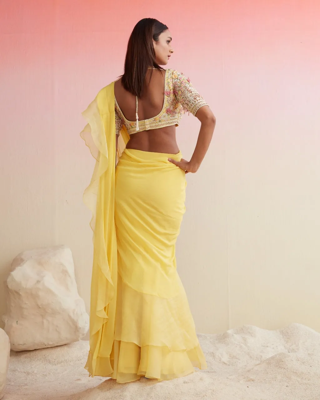 Bashnin Sari Set
