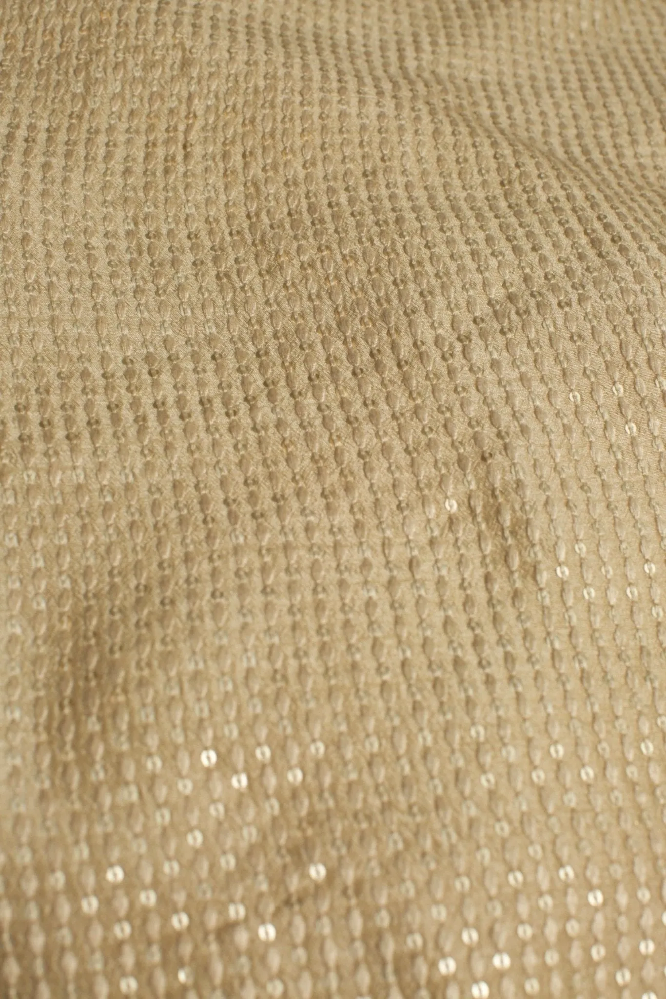 EMBROIDERED SILK B32-3