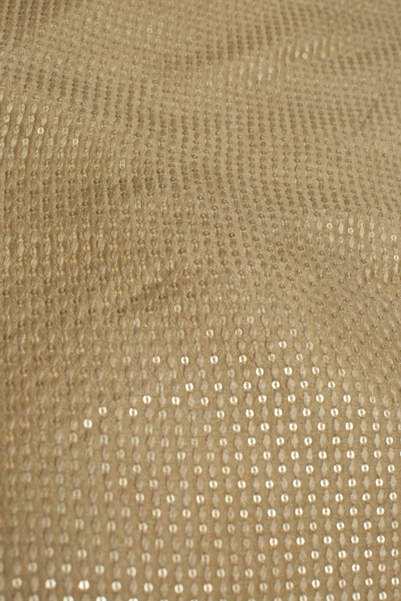 EMBROIDERED SILK B32-3