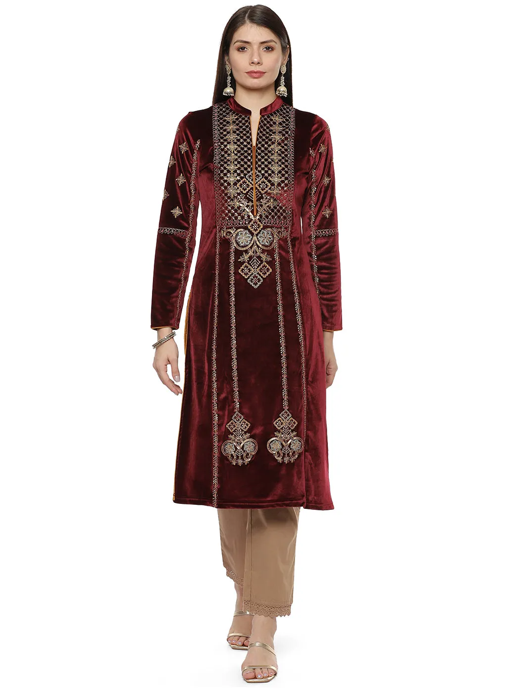 Maroon Embroidered Velvet Kurta With Sequins