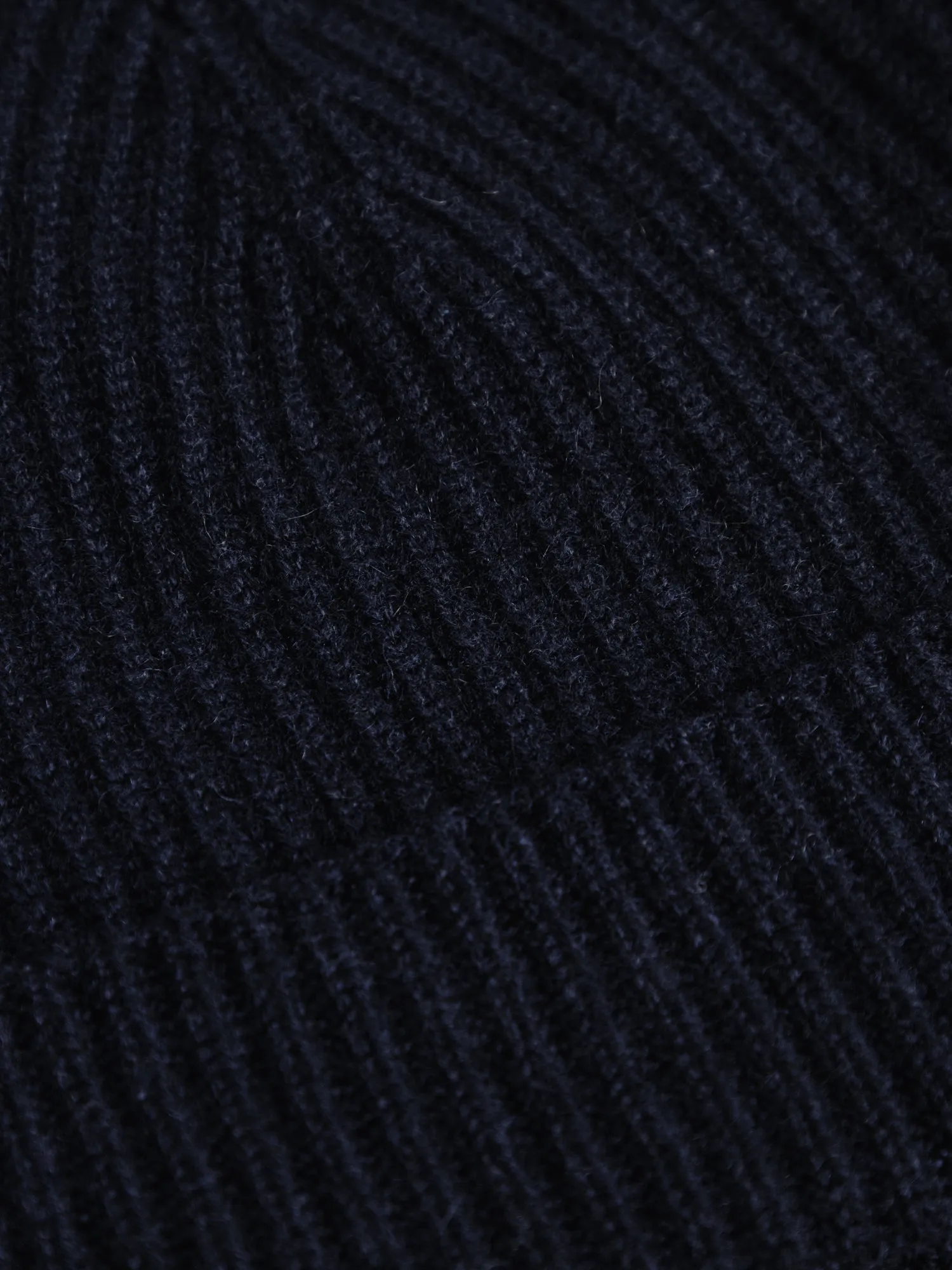 The Cashmere Bandit Beanie - Ink